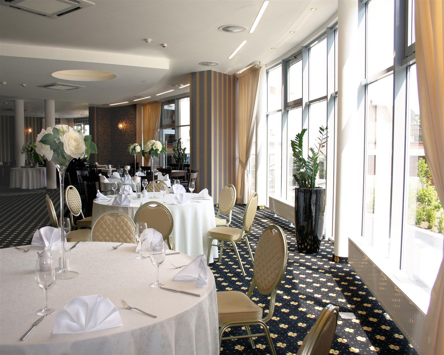 Hotel Business Faltom Gdynia Rumia Exterior photo